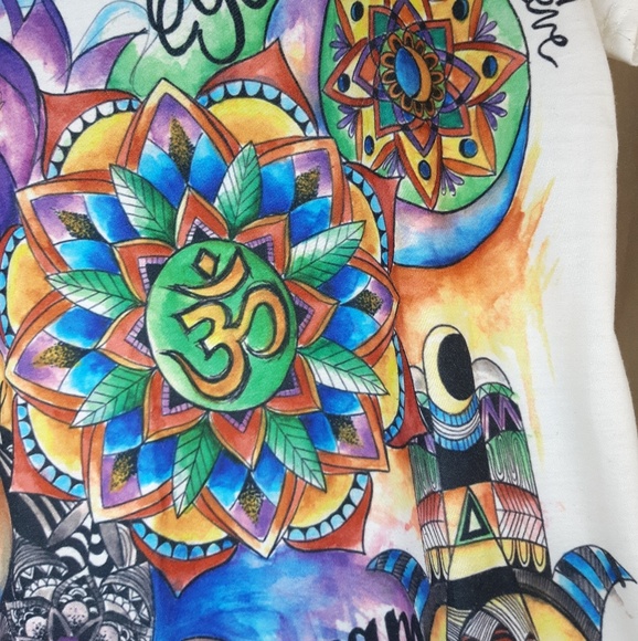 Yogi Print Tee. - Picture 7 of 7